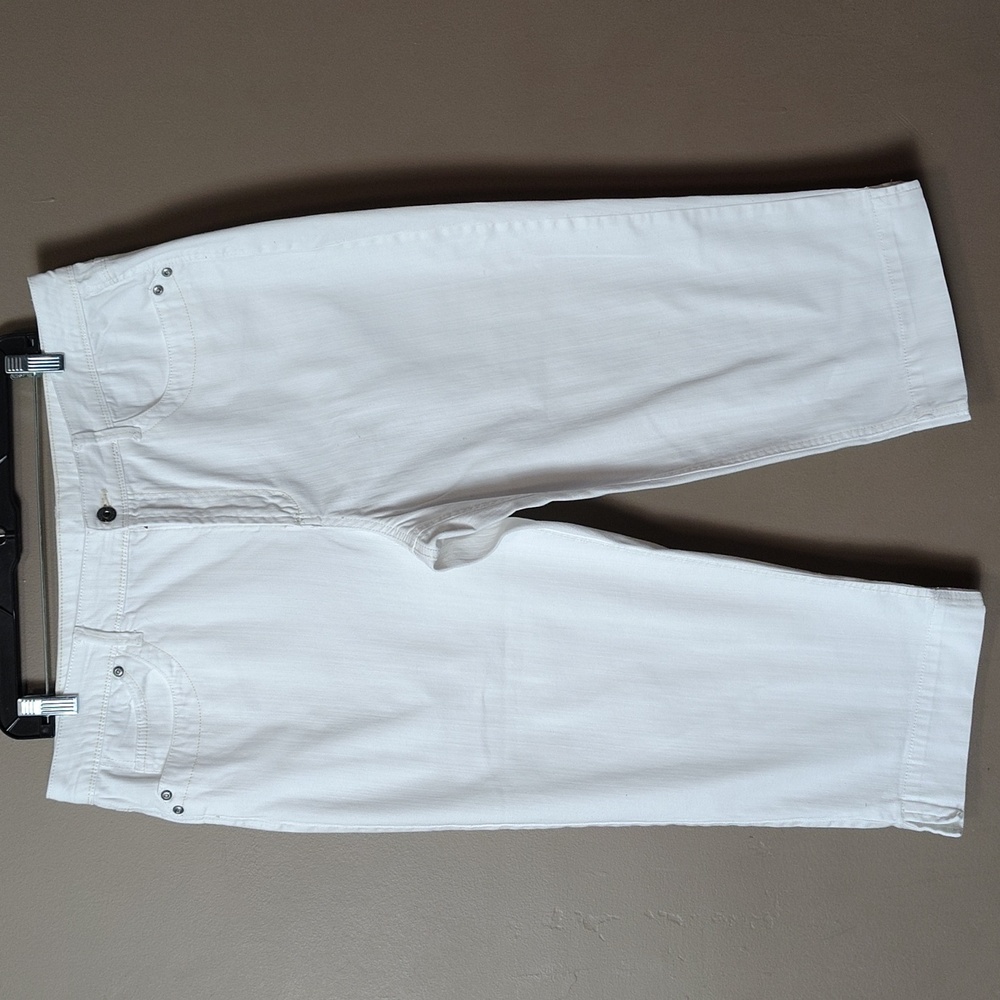Gloria Vanderbilt White Jean Capri Pants Size 16